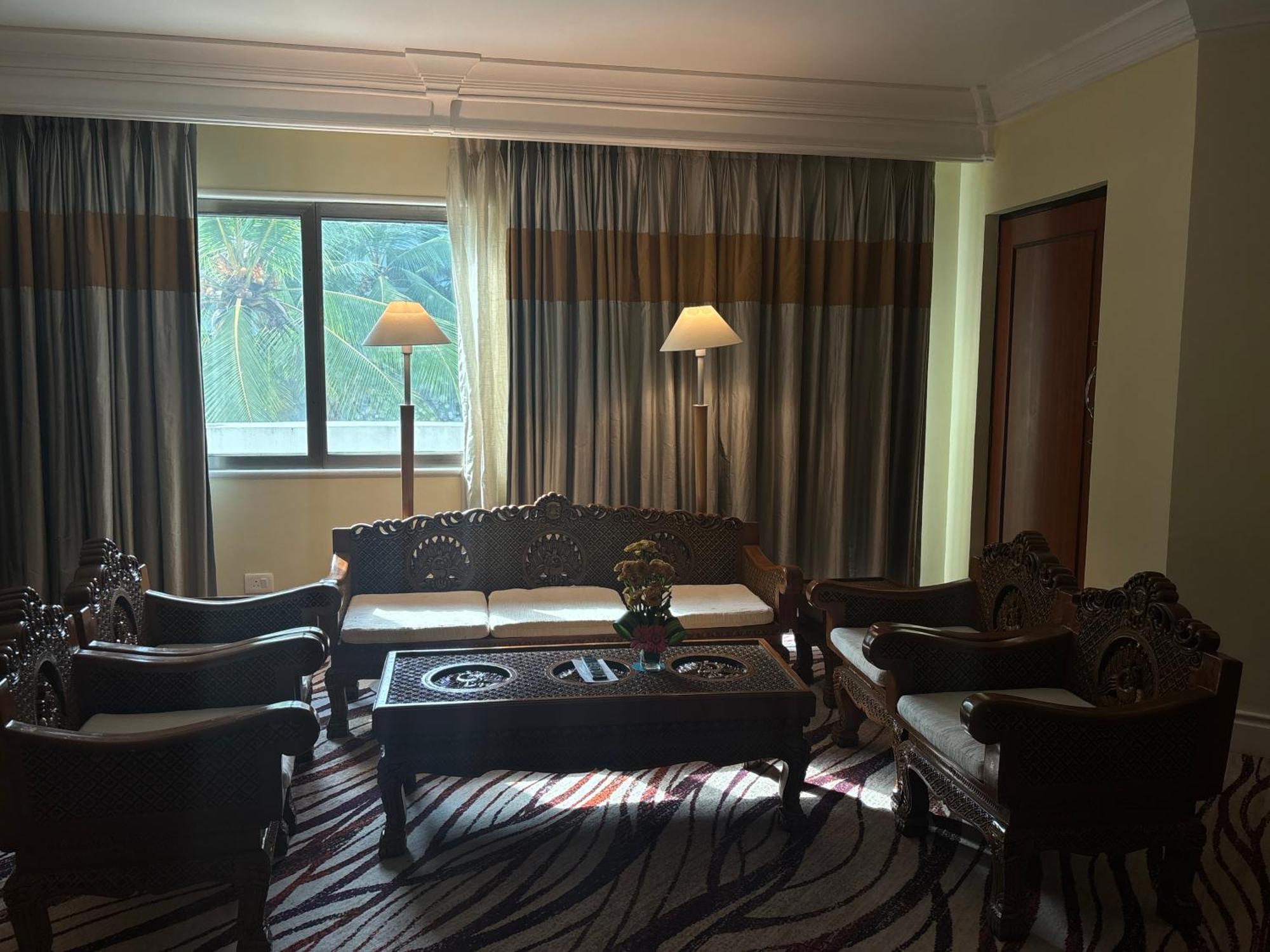 Le Royal Meridien Chennai Exterior foto